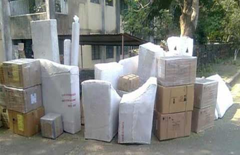 Motion Packers and Movers (OPC) Pvt. Ltd. team doing professional packing in Ranchi Motion Packers and Movers (OPC) Pvt. Ltd. team doing professional packing in Ranchi